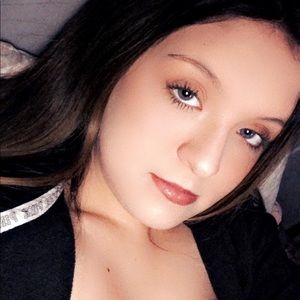 Meet your Posher, Makenzie